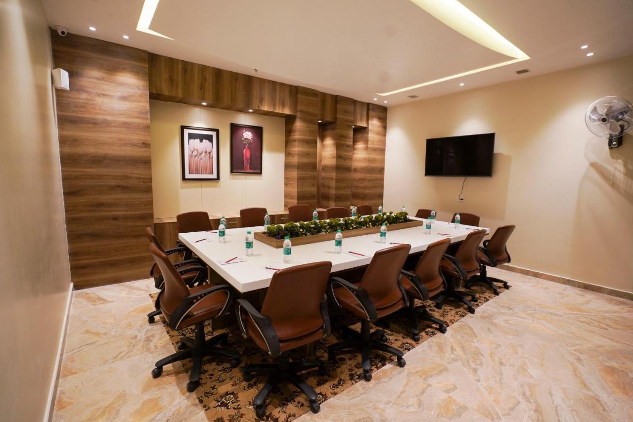 Hotel Indo Prime Τζαϊπούρ Εξωτερικό φωτογραφία
